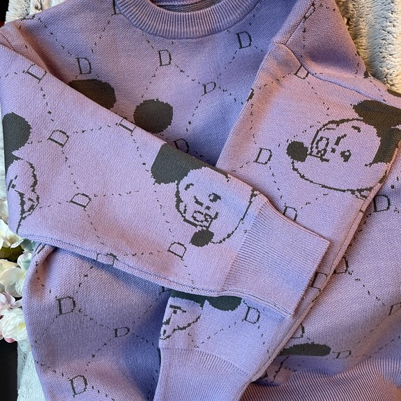 S O L D Disney sweatshirt inspired - Picture 4 of 16